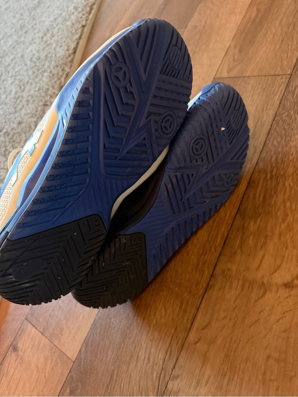 ASICS Gel Resolution - Picture 5 of 7